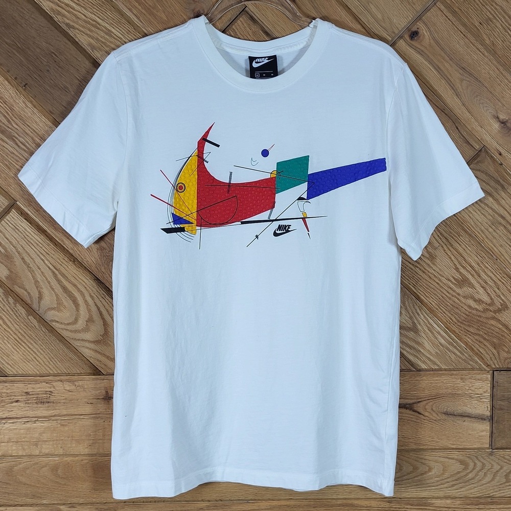 Nike Graphic T-Shirt Mens Medium Abstract Geometric Swoosh Art Off White